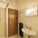 Rifugio Bec De Roces Lodge *