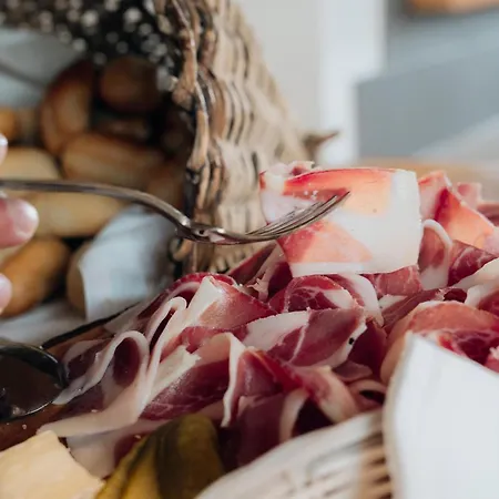 Alojamento de Turismo Selvagem Rifugio Bec De Roces Pallua